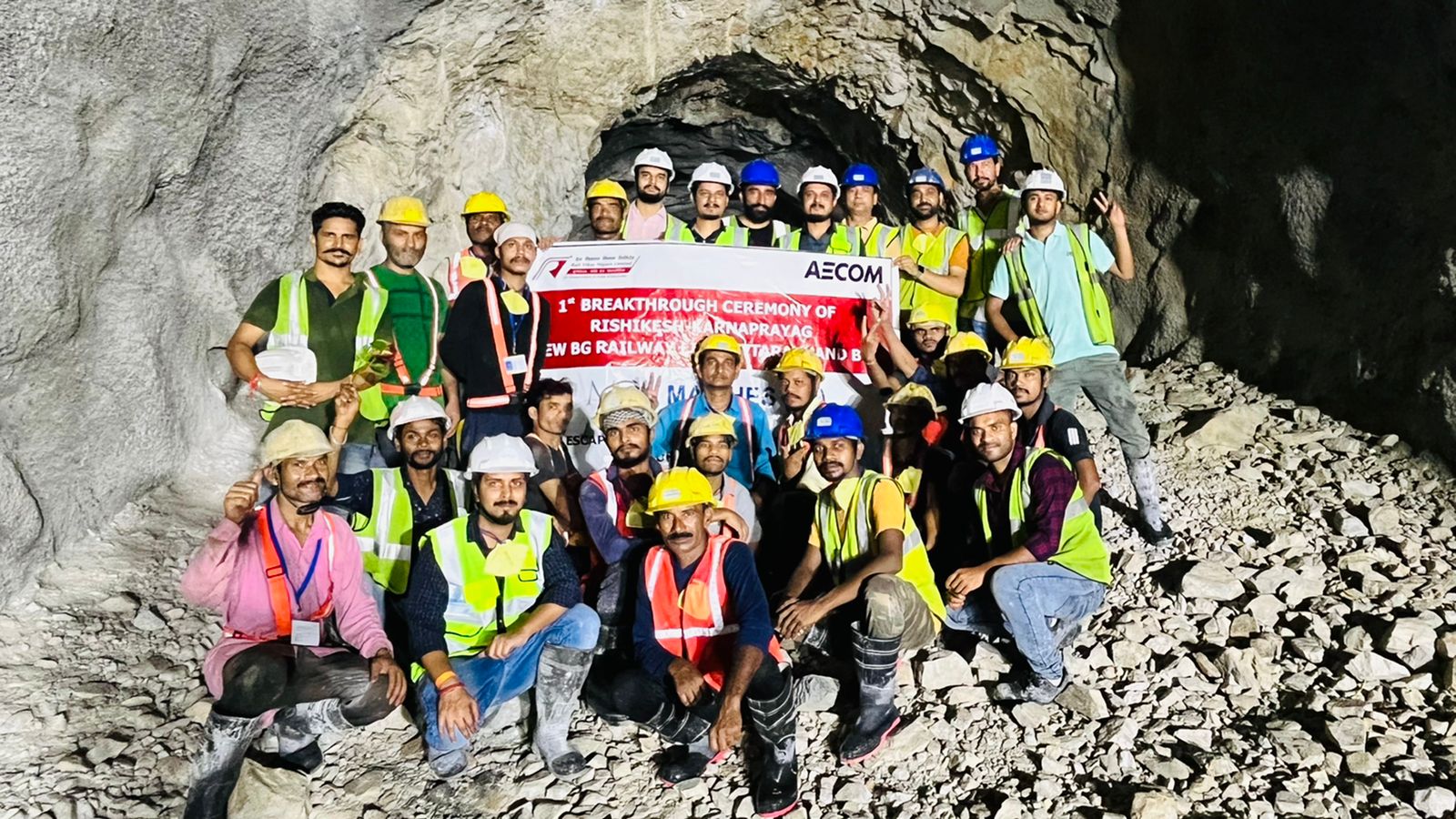 रिकॉर्ड समय में एस्केप टनल का निर्माण कार्य आज पूरा ; मोदी का ड्रीम प्रोजेक्ट