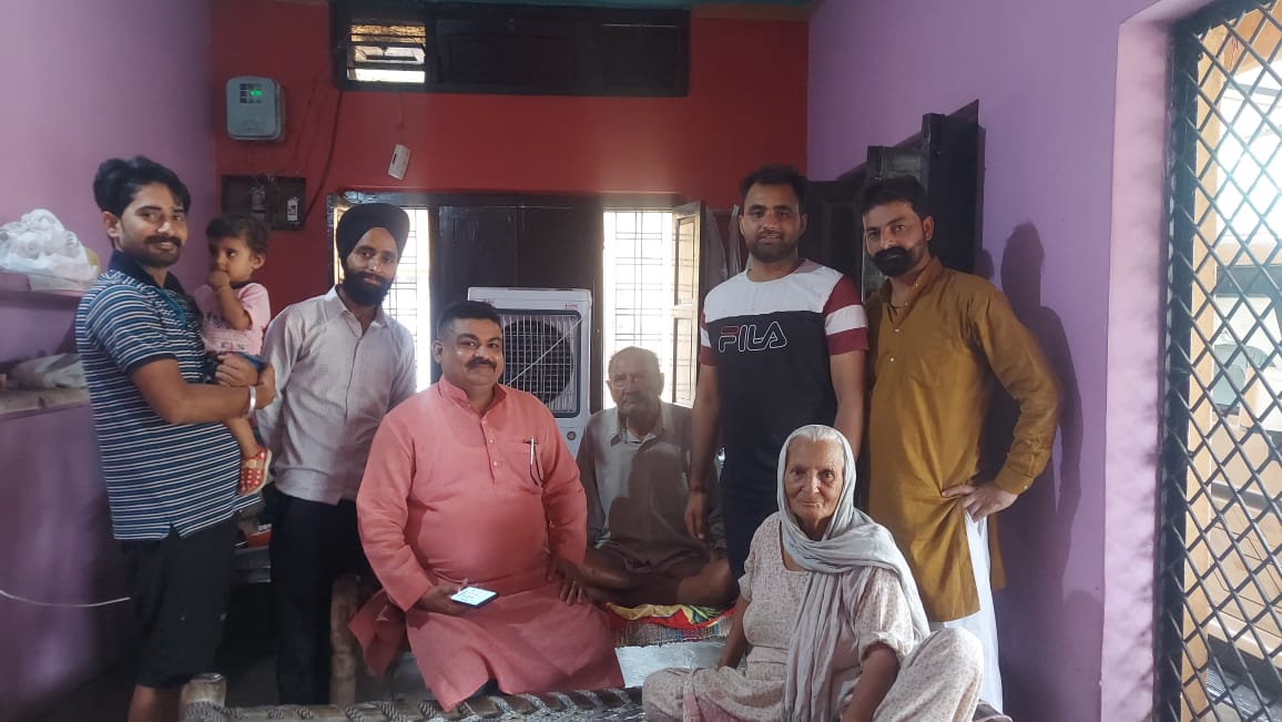 युवा भाजपा नेता का जनसंपर्क अभियान तेज : नवादा में किया जनसंपर्क