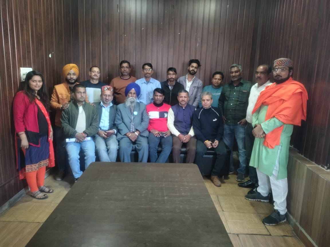 आज दून प्रेस क्लब ने मनाया राष्ट्रीय प्रेस दिवस : आज सिर्फ अपनी प्रेस वार्ता