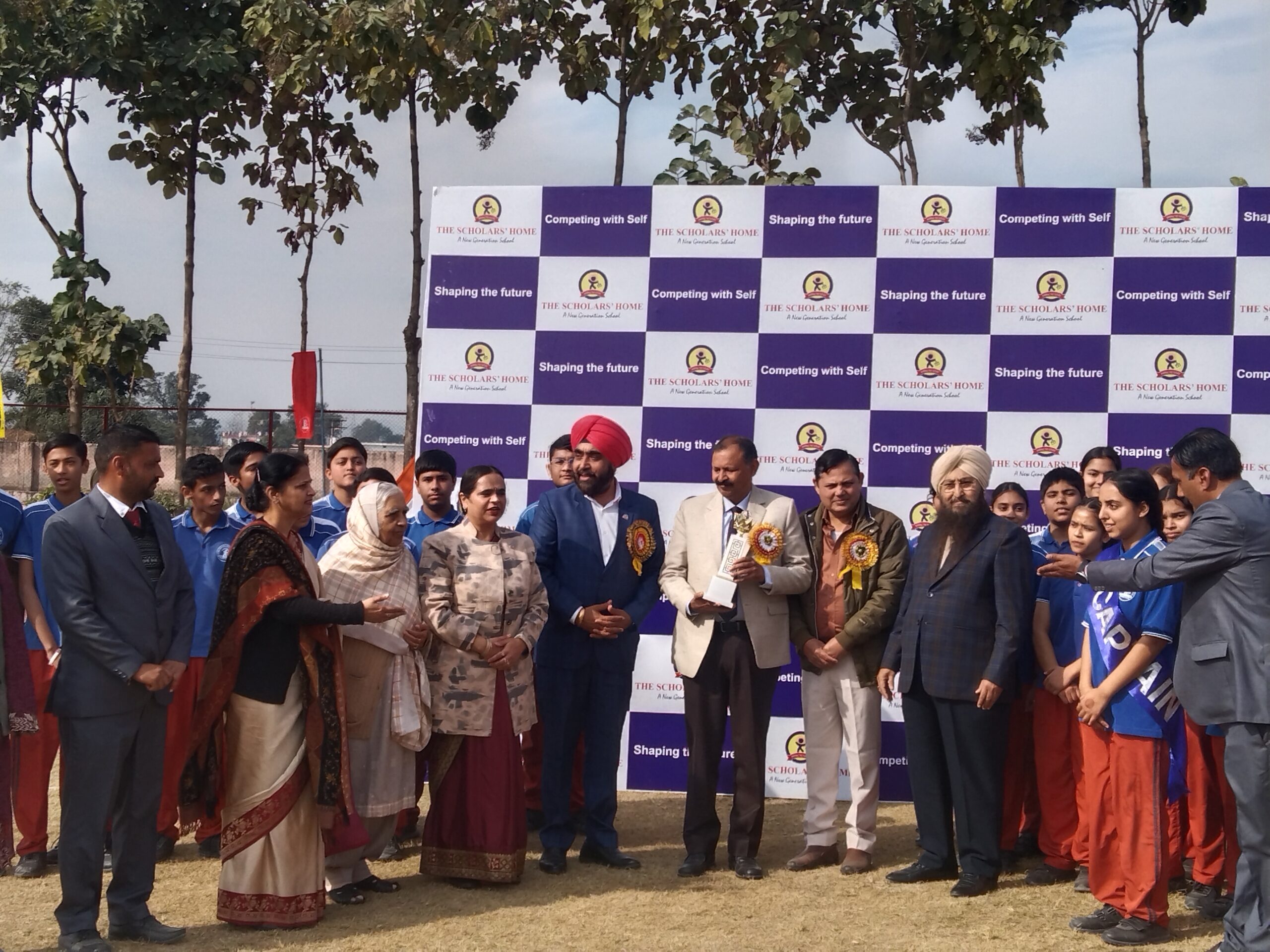 800 मीटर में सबसे तेज दौड़े हर्ष और वंशिका