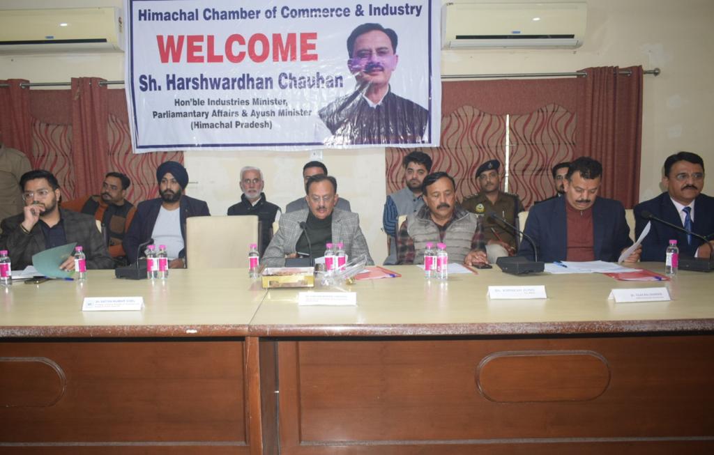 स्थानीय हिमाचली युवाओं को रोजगार दे उद्योगपति : उद्योग मंत्री