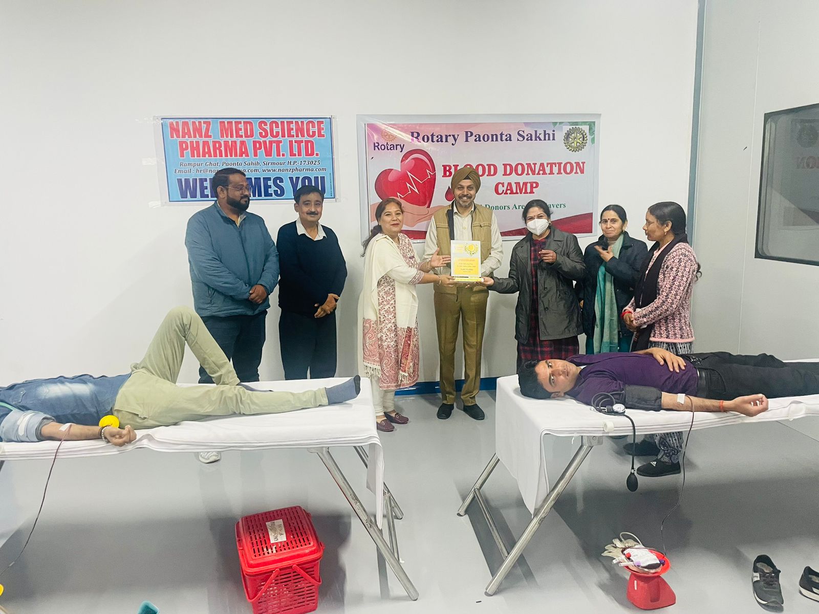 80 कर्मचारियों ने किया रक्तदान