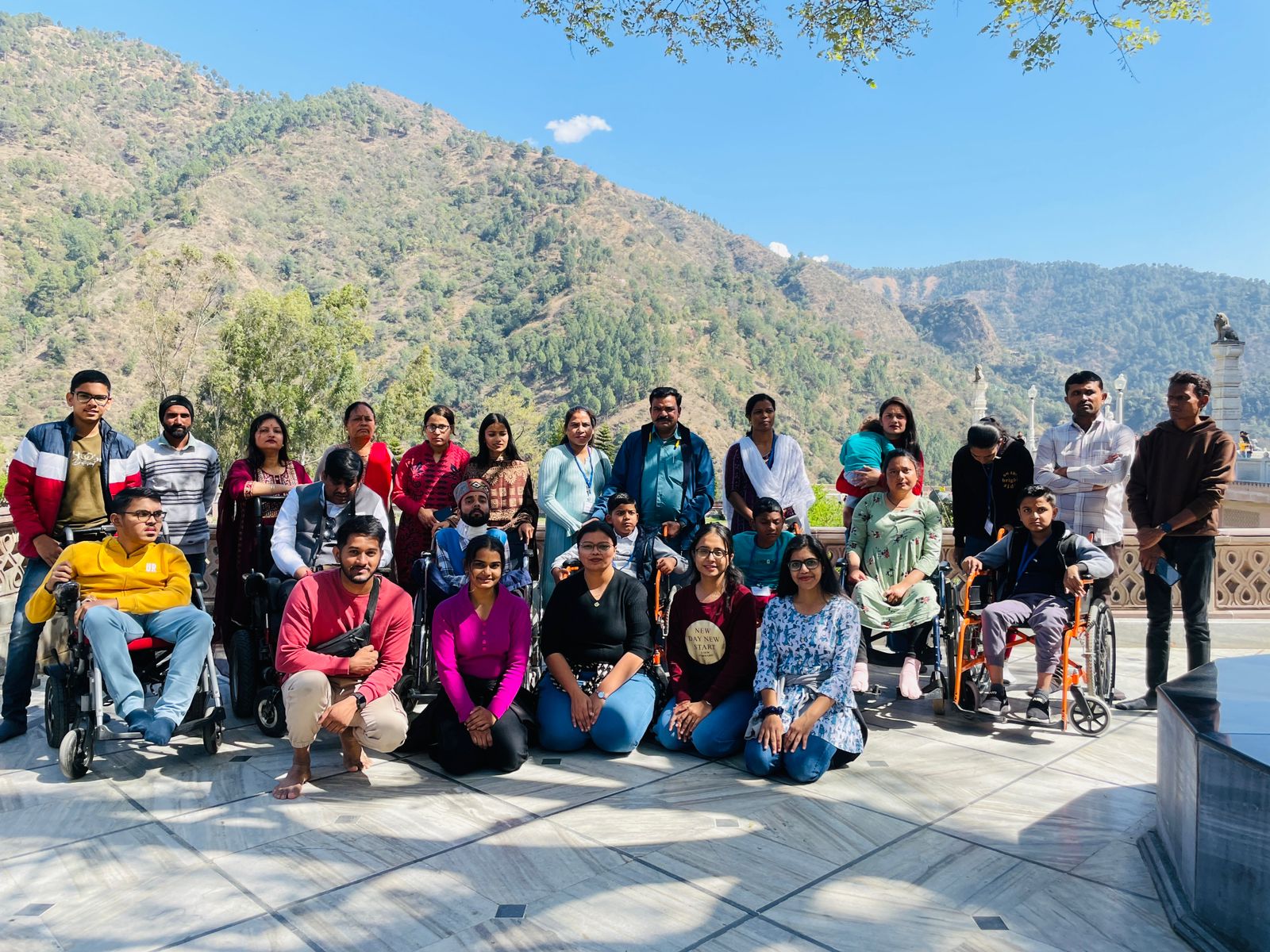 देशभर से आए मस्कुलर डिस्ट्रॉफी पीडि़त लोगों ने देखा हैरिटेज पार्क देशभर से आए मस्कुलर डिस्ट्रॉफी पीडि़त लोगों ने देखा हैरिटेज पार्क