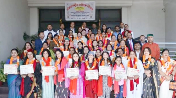 बेटियां बोझ नहीं, कुछ पाने की ठान लो तो मंजिल दूर नहीं : सुमन रावत बेटियां बोझ नहीं, कुछ पाने की ठान लो तो मंजिल दूर नहीं : सुमन रावत