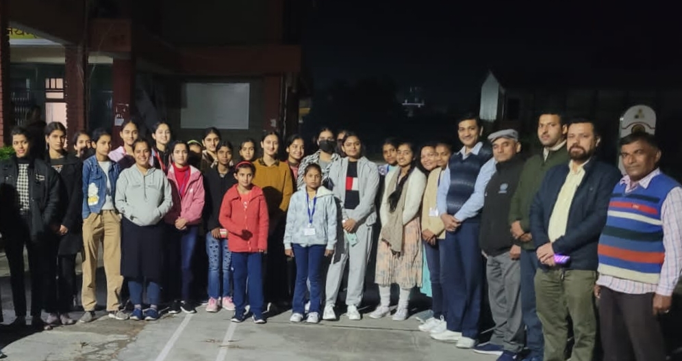 एक भारत श्रेष्ठ भारत अभियान के तहत पांवटा से विद्यार्थी दिल्ली रवाना