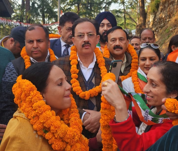 नगर निगम में जीत को राजनीतिक दलों के नेताओं ने डाला शिमला में डेरा नगर निगम में जीत को राजनीतिक दलों के नेताओं ने डाला शिमला में डेरा