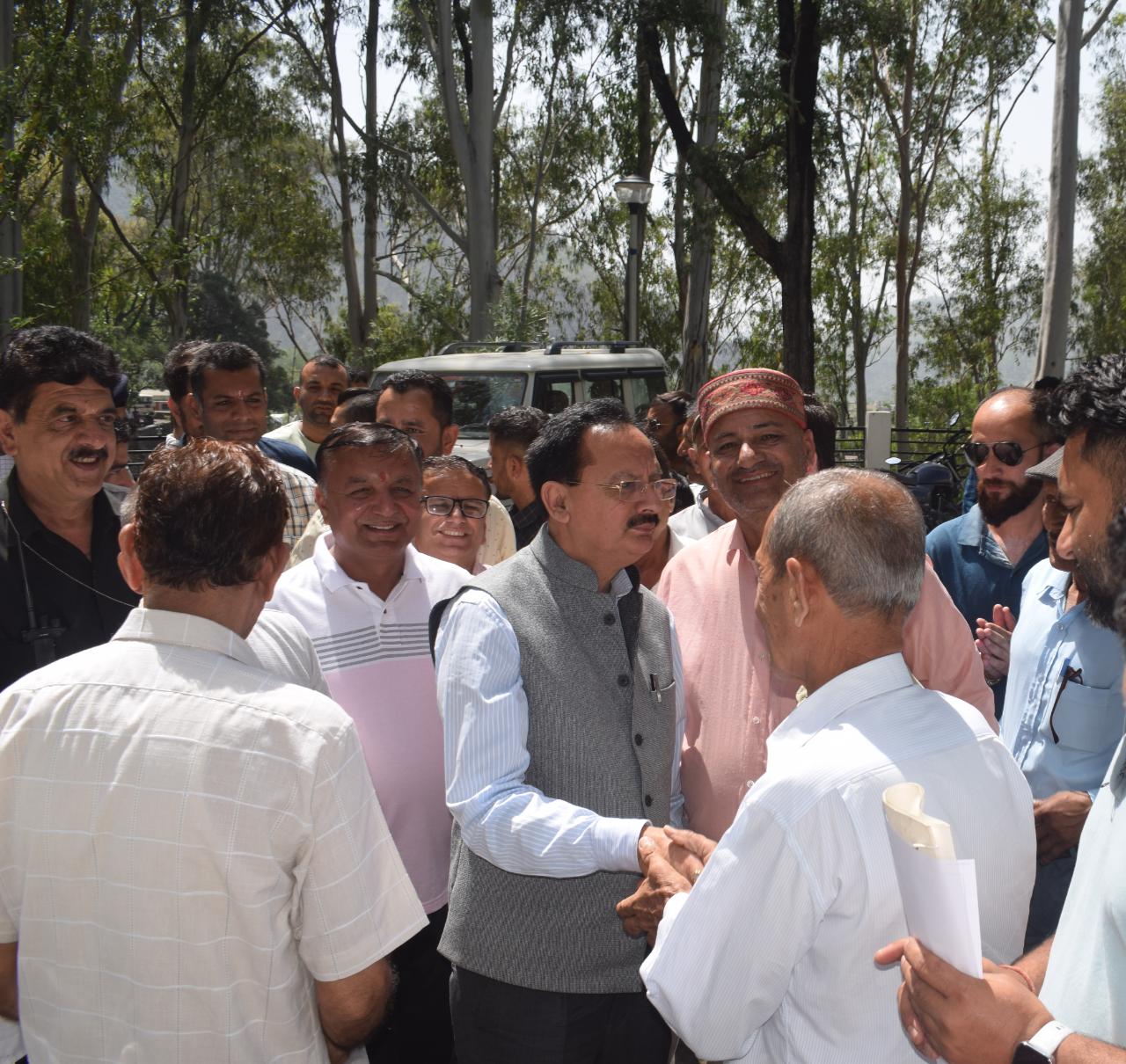 सतौन में बनेंगे दो संस्थानों के भवन :  हर्षवर्धन चौहान