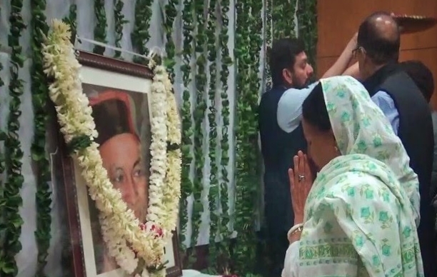 आज वीरभद्र की पुण्य तिथि पर क्या बोली सांसद रानी प्रतिभा सिंह ? सुक्खू क्यों नहीं आ सके