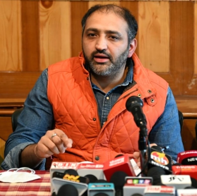 भगवान भरोसे हिमाचल के बागवान