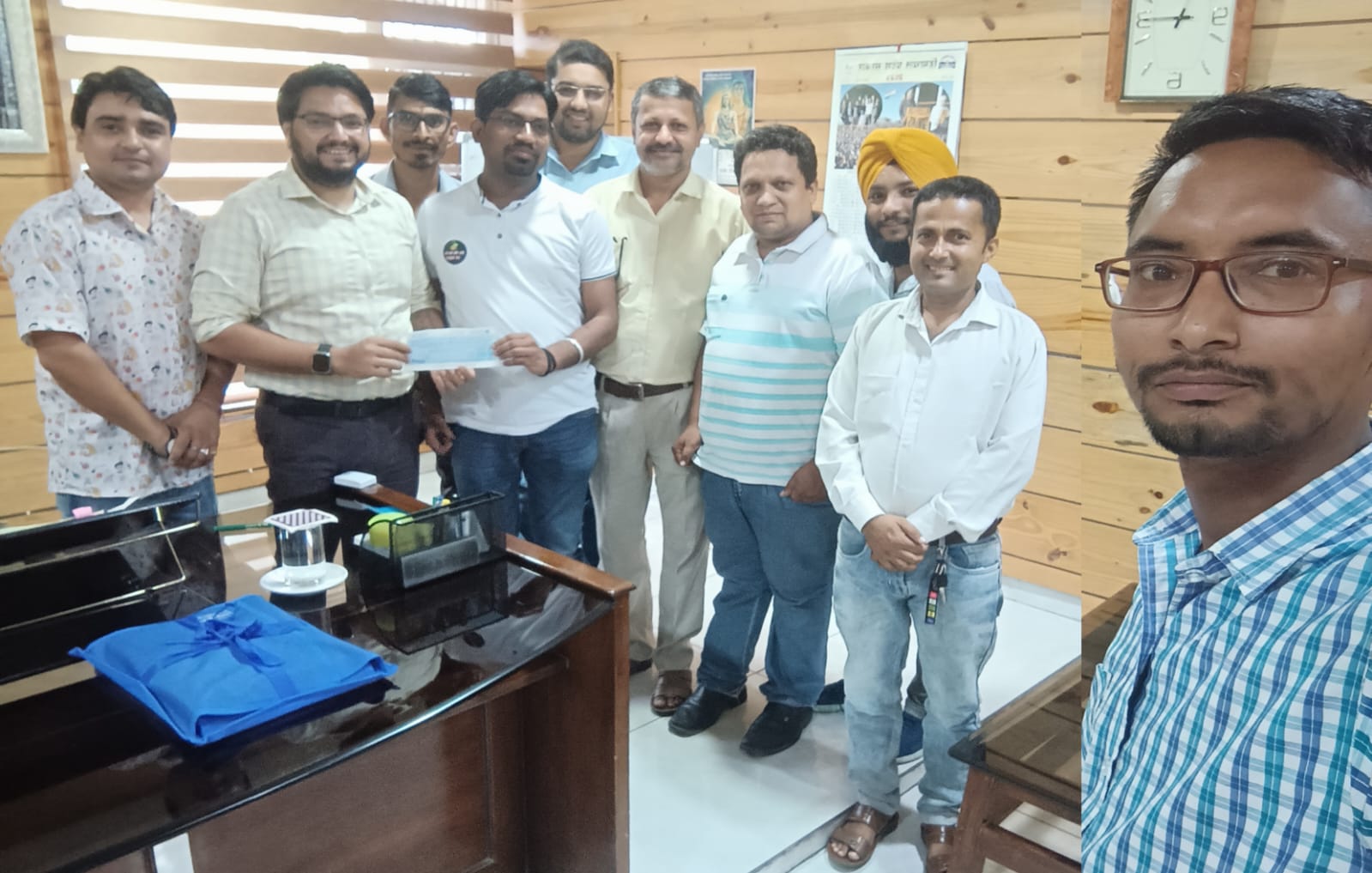 दून प्रेस क्लब ने सीएम राहत कोष में अंशदान