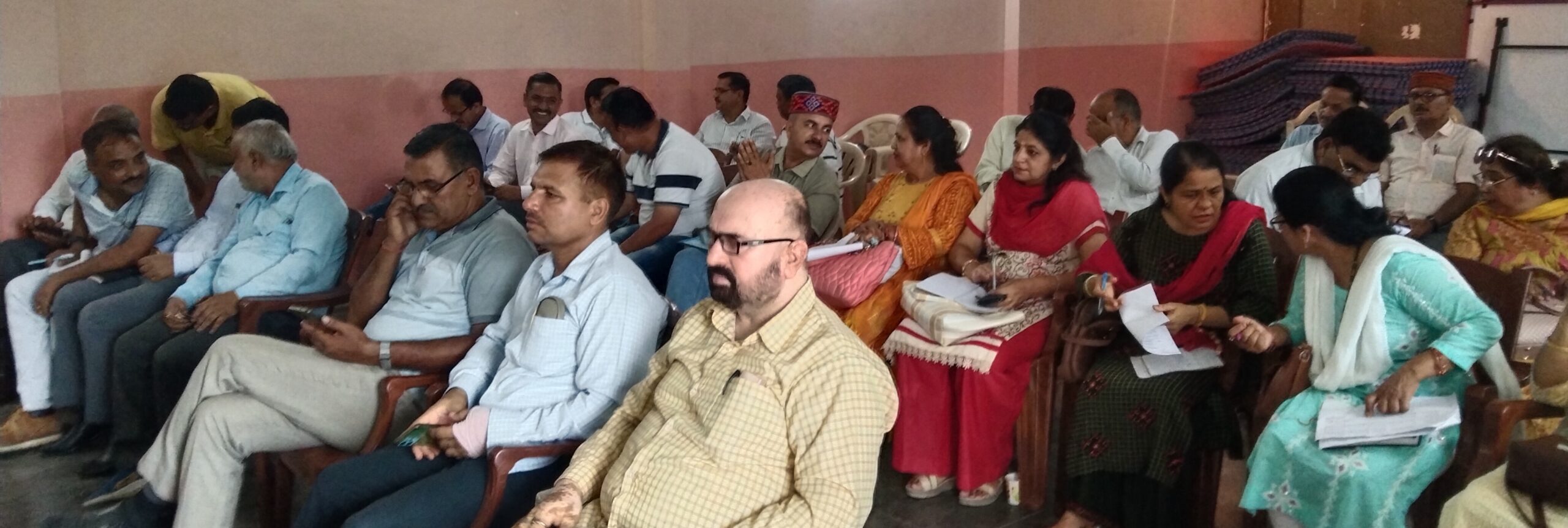 पांवटा साहिब के स्कूलों के मुख्याओं से क्या बोले डॉ दीर्घायु प्रसाद