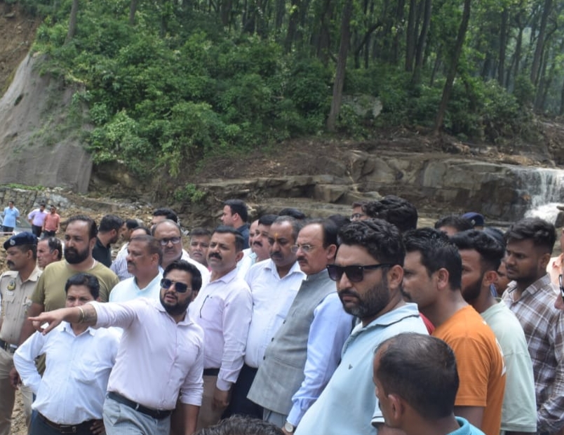 आपदा पर राजनीति करने वालों को  क्या बोले मंत्री हर्षवर्धन चौहान