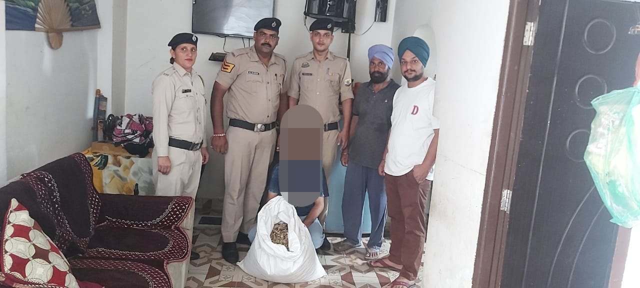 5 किलो से अधिक डोडे के साथ एक गिरफ्तार