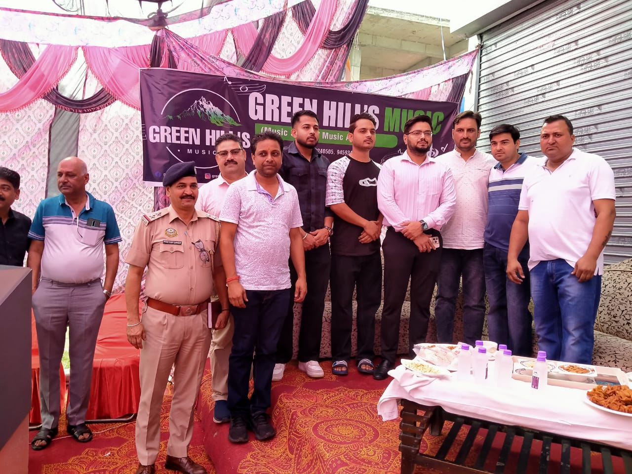 संगीत प्रेमियों के लिए रिकॉर्डिंग स्टूडियो का एसडीएम ने किया शुभारंभ