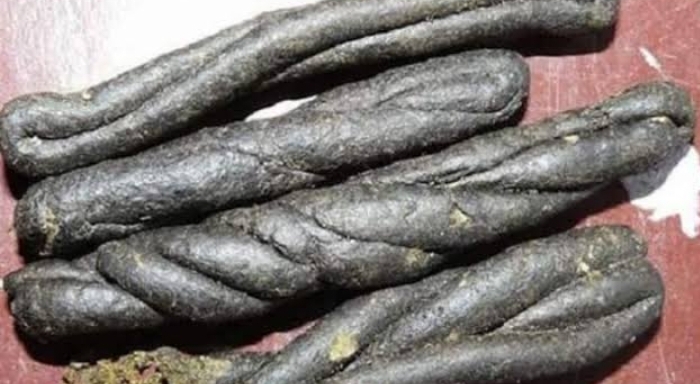 पांवटा में एक किलो से अधिक चरस के साथ शिमला जिला के दो तस्कर गिरफ्तार पांवटा में एक किलो से अधिक चरस के साथ शिमला जिला के दो तस्कर गिरफ्तार