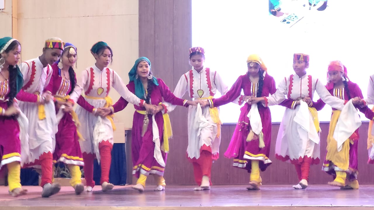 भारतीय वन्यजीव संस्थान देहरादून में  बहराल के विद्यार्थियों ने मचाया धमाल