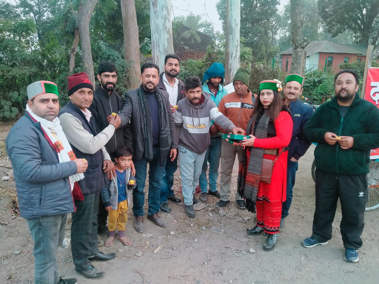 आज पांवटा साहिब में क्यों बंटे लड्डू ?