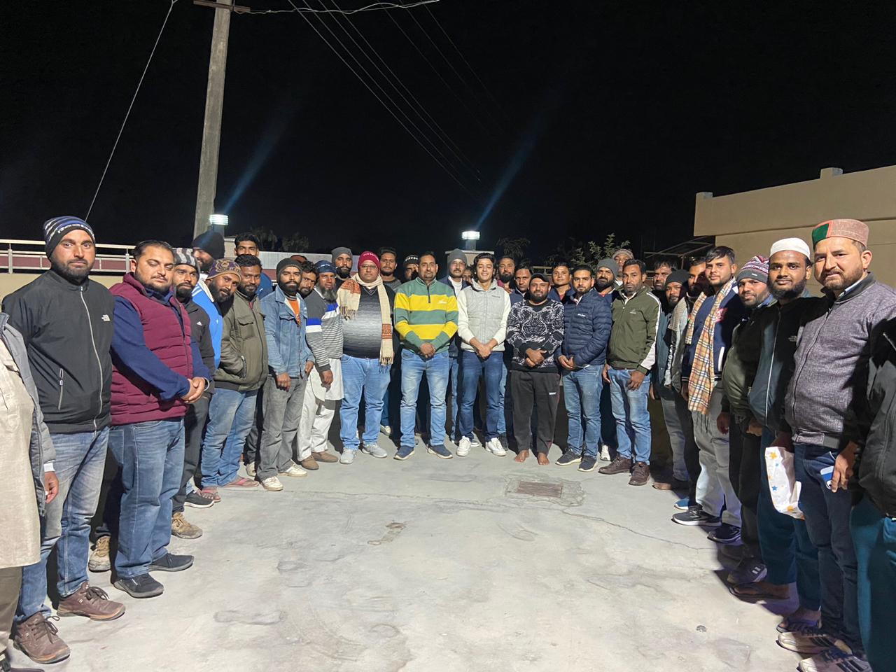 राजनीति में पूर्व विधायक के बेटे की सक्रियता : गांव गांव दे रहे है दस्तक