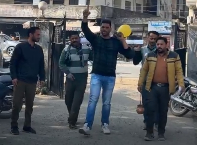 पांवटा साहिब में किसने निकाली एमडी की शव यात्रा