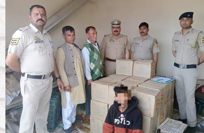 शिलाई क्षेत्र में शराब का जखीरा