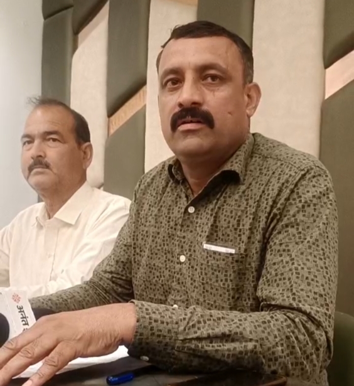 बीजेपी मंडल अध्यक्ष तोमर ने विनोद सुल्तानपुरी पर बोला हमला ; क्या बोले