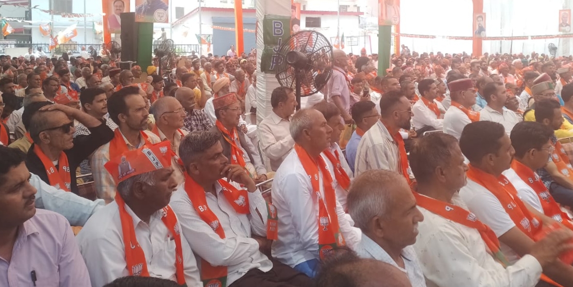 बीजेपी अध्यक्ष बिंदल ने भरा बीजेपी वर्कर में जोश : मनीष समर्थक कई बीजेपी में शामिल