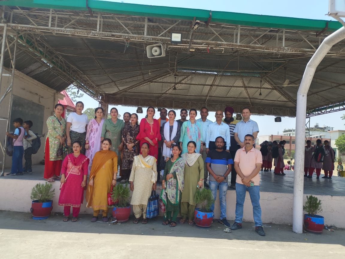 वरिष्ठ माध्यमिक कन्या विद्यालय पांवटा की नई SMC गठित