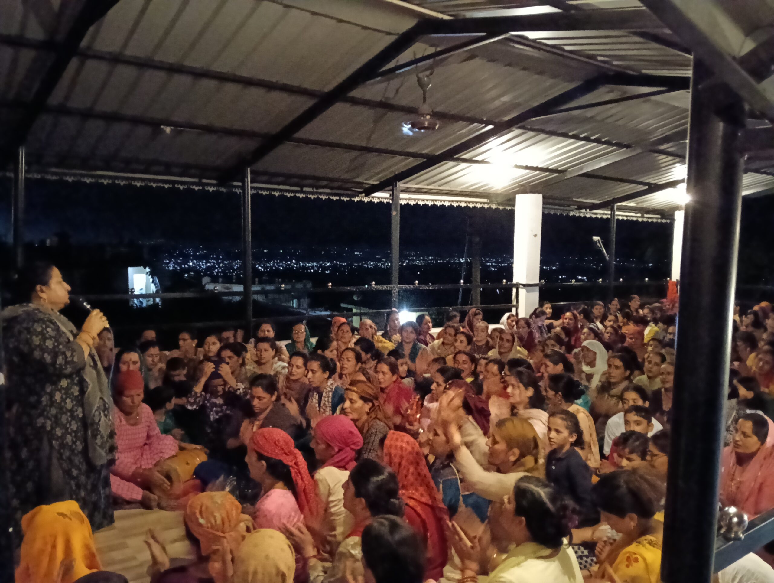 आंज भोज के गांव में पहली बार धिंणटियों ने किया जागरण और भंडारे का आयोजन