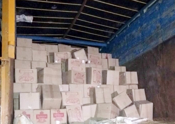 फिर पकड़ा शराब का ट्रक ,  शराब माफिया को पहले भी कई बार पकड़ चुकी पुलिस