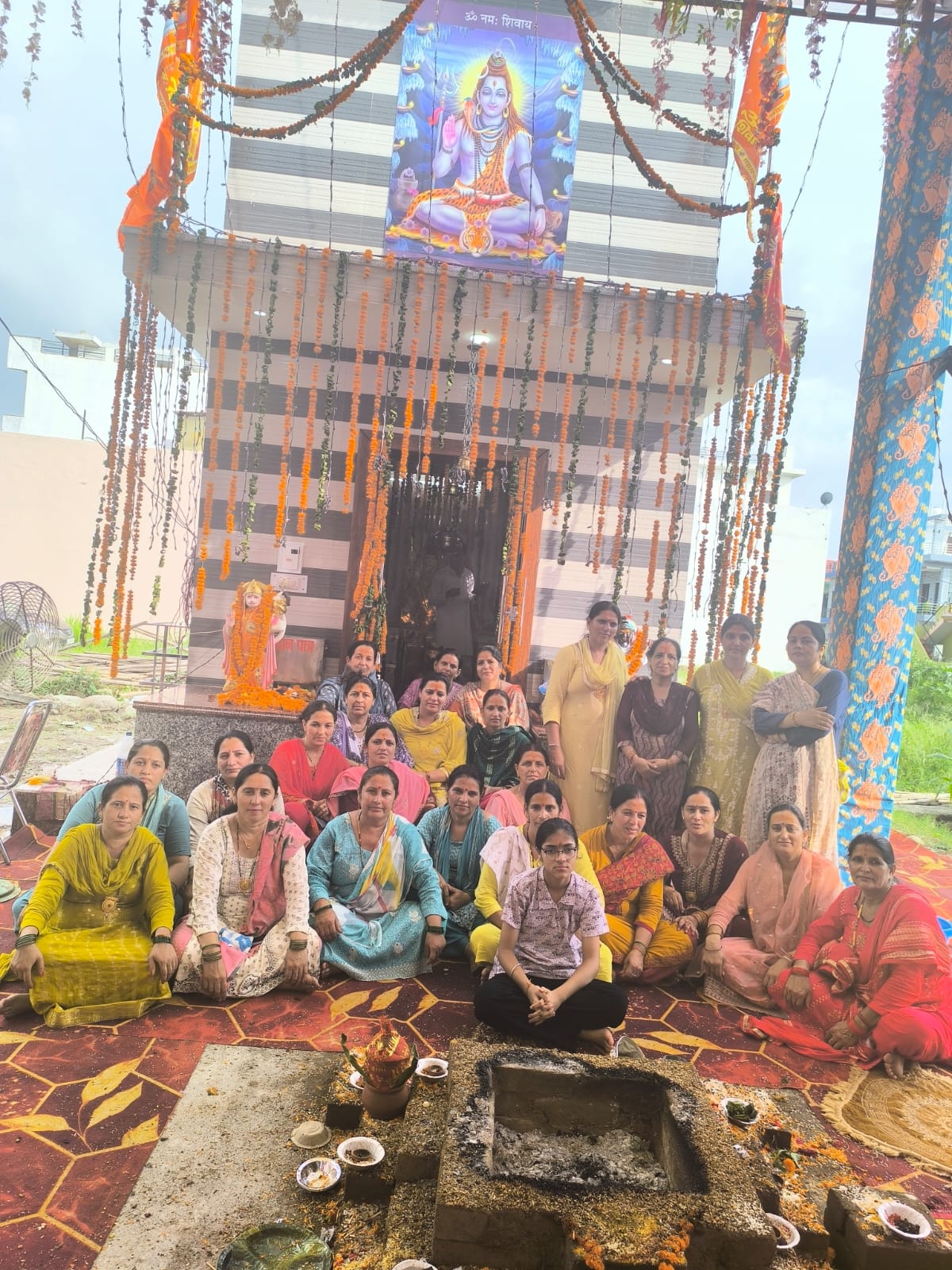 आखिरकार 15 वर्षों बाद डिफेंस कॉलोनीवासियों का मंदिर निर्माण का सपना हुआ पूरा