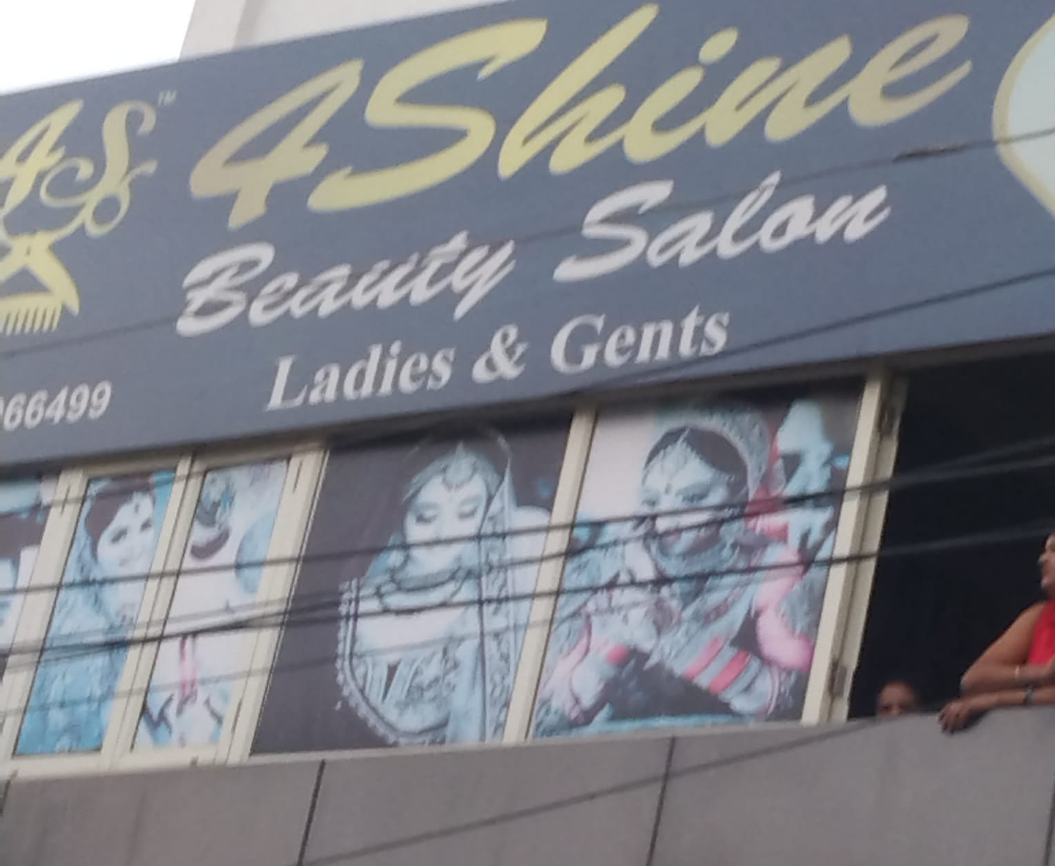 अवैध आहते : पहले शबाब,  अब कबाब के साथ खुलेआम शराब