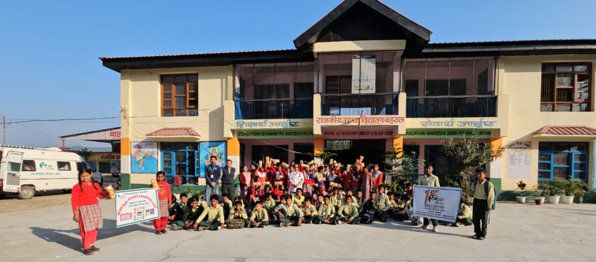 द हंस फाउंडेशन ने लगाया बहराल स्कूल में स्वास्थ्य परीक्षण शिविर