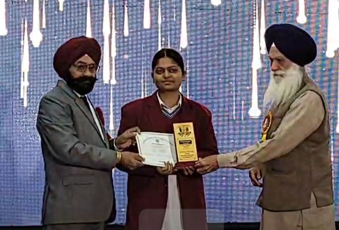 धूमधाम से मनाया गया वार्षिक समारोह