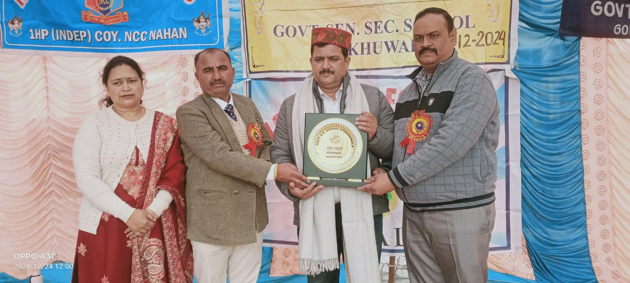 गोरखुवाला स्कूल के वार्षिक पारितोषिक वितरण समारोह में पहुंचे मनीष तोमर