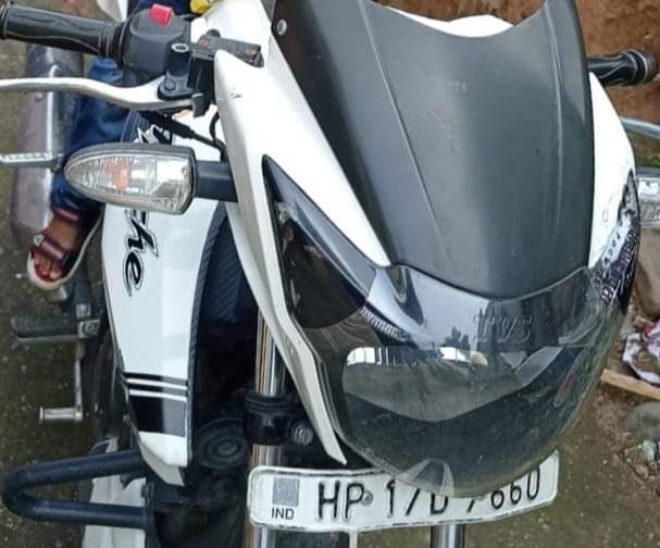 पांवटा में दिन दहाड़े बाइक चोरी, बाइक चोर पकड़ा जा सके इसलिए शेयर करे