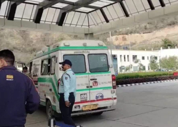 हिमाचल में पूर्व MLA और  PSO पर फायर : MLA को IGMC  भेजा