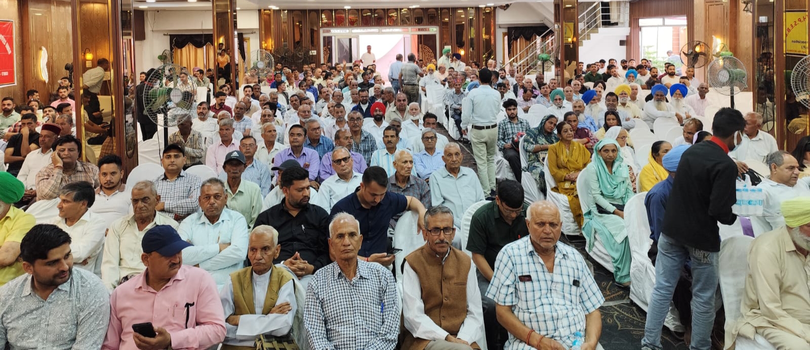 अगर समाधान नहीं किया तो बड़ी कार्रवाई को होगें मजबूर